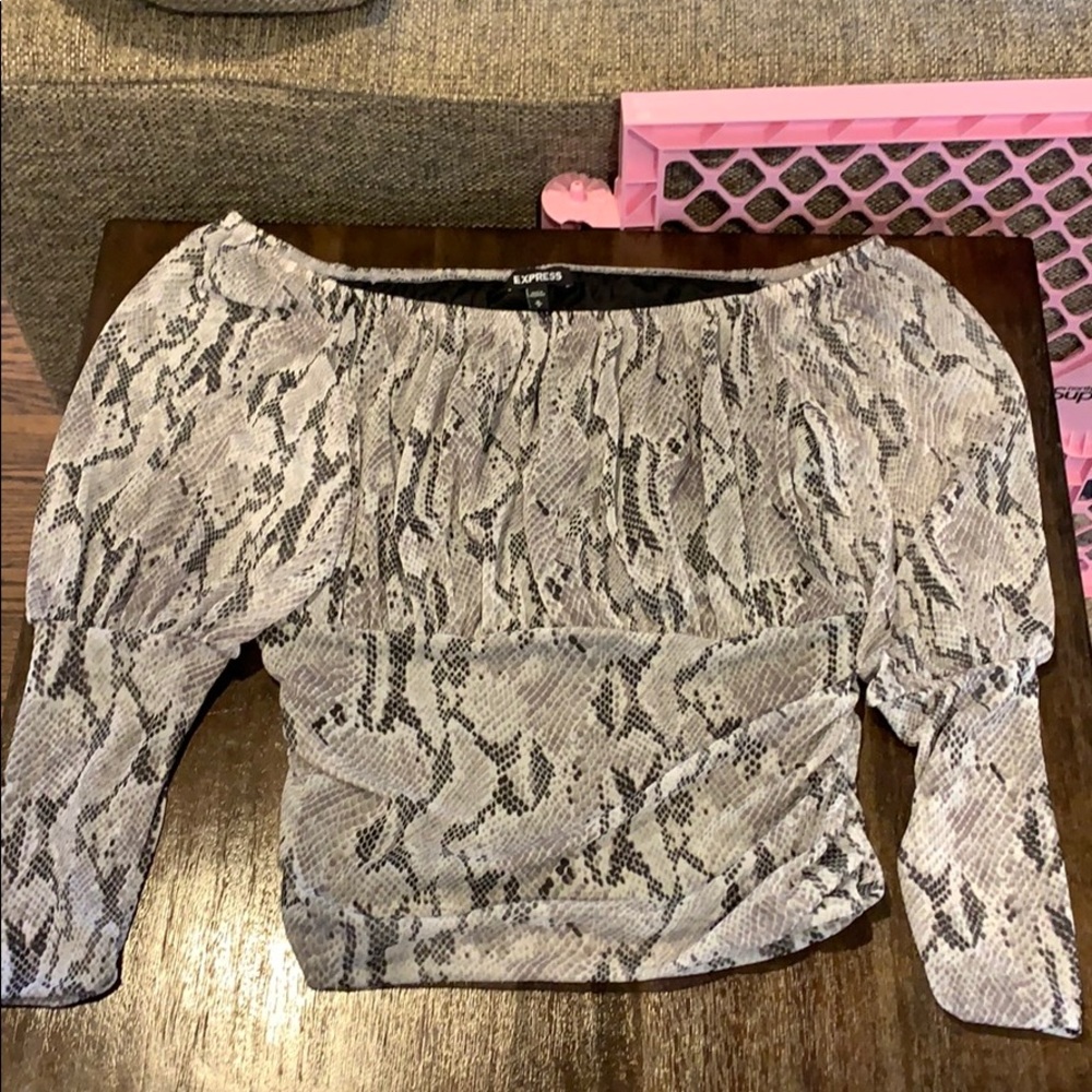 Off the shoulder snakeskin print shirt